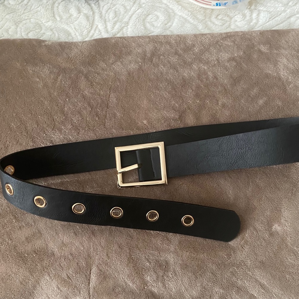 Chunky Black/Gold Belt